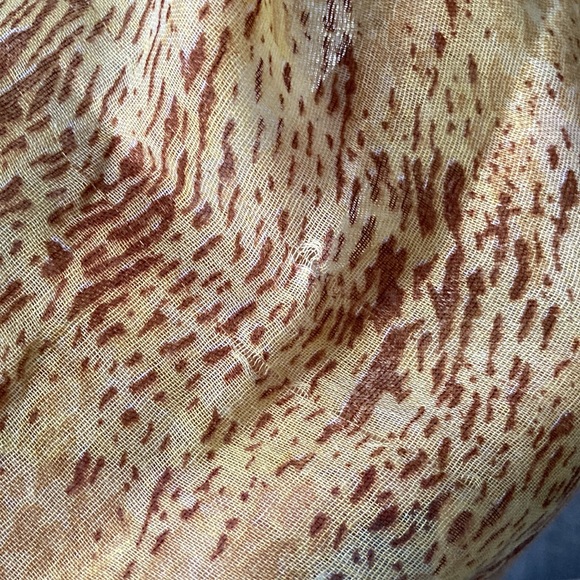 Women's Scarf - Picture 7 of 9